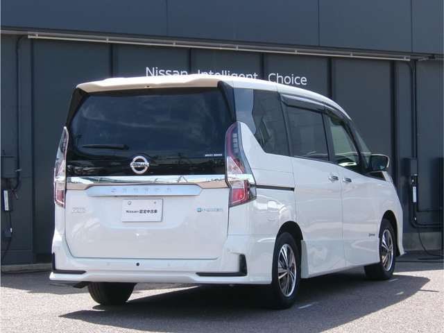 セレナ1.2 e-POWER ハイウェイスターV