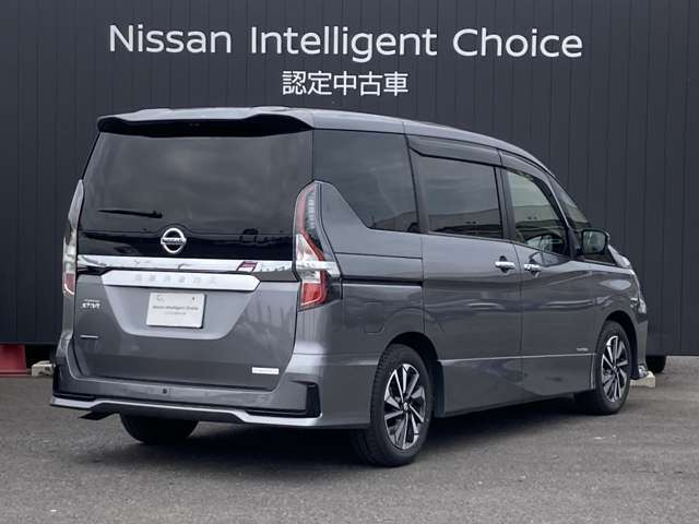 セレナ2.0 ハイウェイスターV