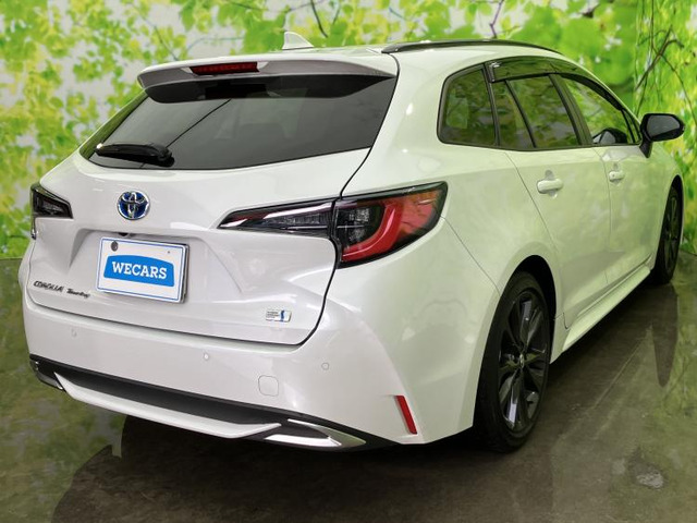 カローラツーリング1.8 ハイブリッド W×B