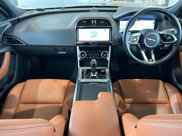 XERダイナミック S 2.0L D200 ディーゼル 4WD