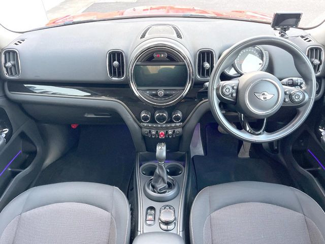 ミニクロスオーバークーパー D オール4 4WD