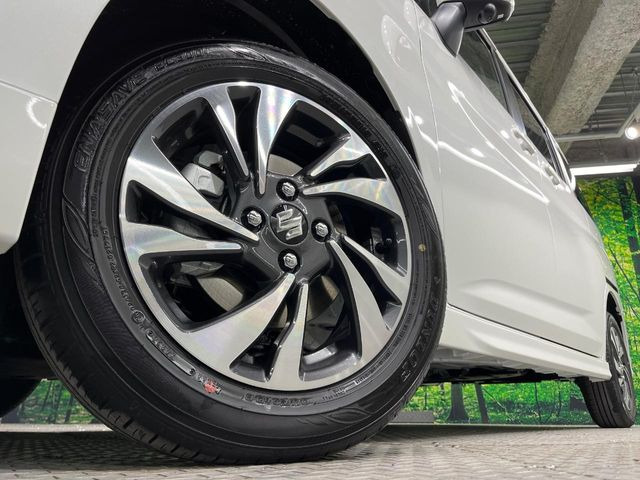 �y����15�C���`�A���~�z�C�[���z�O�ςɃ}�b�`���������A���~�z�C�[���𑕒����Ă���܂��B�e��ЊO�A���~�z�C�[����A�X�^�b�h���X�^�C�����戵�����Ă���܂��B���񂲑��k����������
