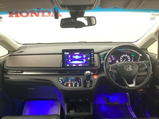 オデッセイ2.0 e:HEV アブソルート EX