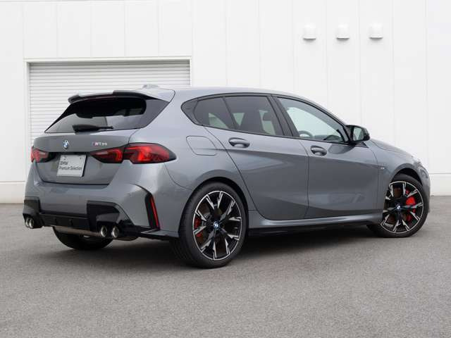 1シリーズM135 xドライブ 4WD