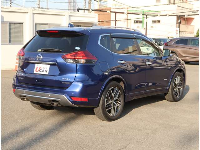 エクストレイル2.0 AUTECH iパッケージ ハイブリッド 4WD