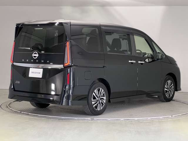 セレナ2.0 ハイウェイスターV