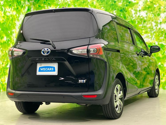 シエンタハイブリッド 1.5 G クエロ