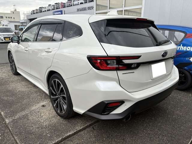 レヴォーグ1.8 STI スポーツ EX 4WD