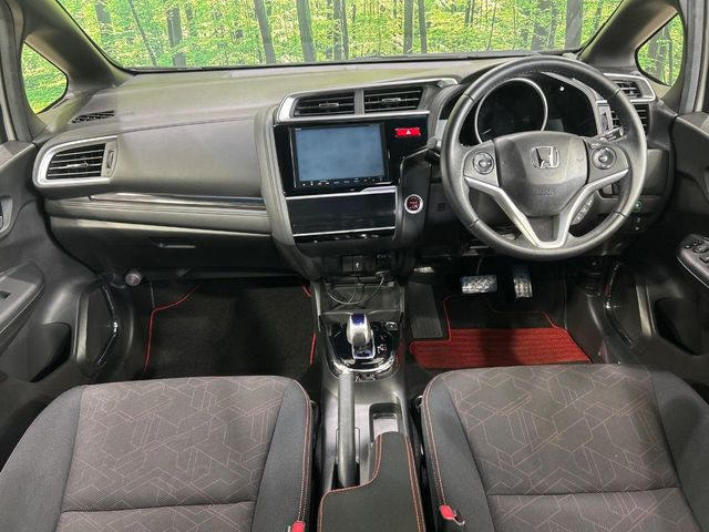 フィット1.5 ハイブリッド Sパッケージ