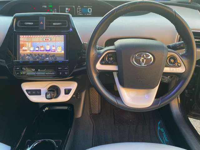 プリウス1.8 A ツーリングセレクション