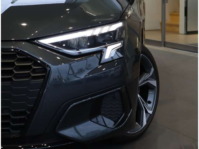 A3スポーツバック30 TFSI シグネチャーエディション