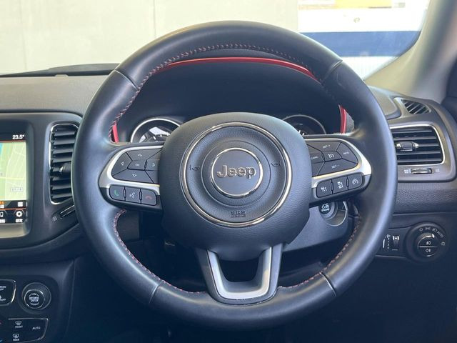 ���n���h�����̃X�������Ȃ��A���ꂢ�ȏ�Ԃ��ێ����Ă���܂��B�e�X�C�b�`���̓�����m�F�ς݂ł��B