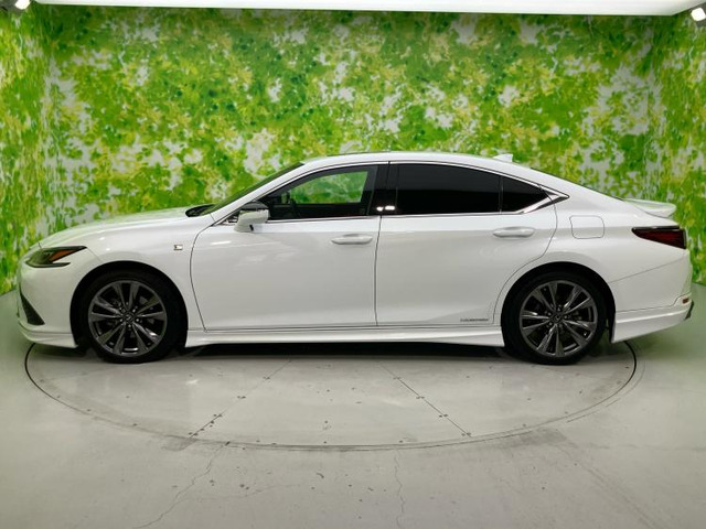 ES300h Fスポーツ