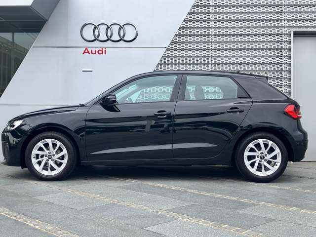 A1スポーツバック25 TFSI アドバンスド