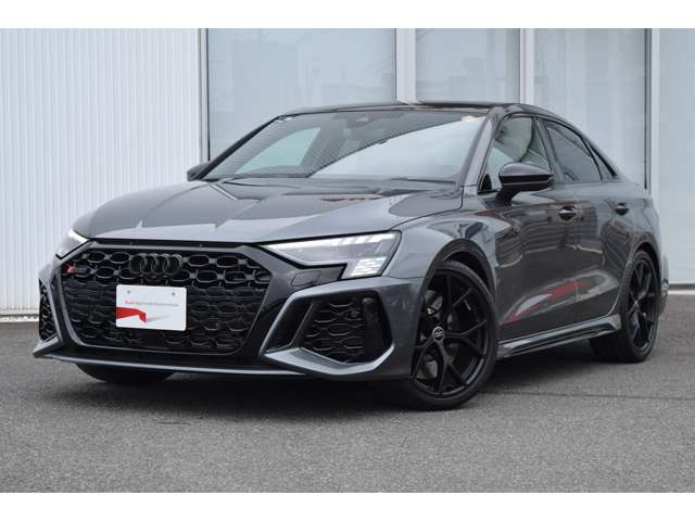 RS3セダン2.5 4WD