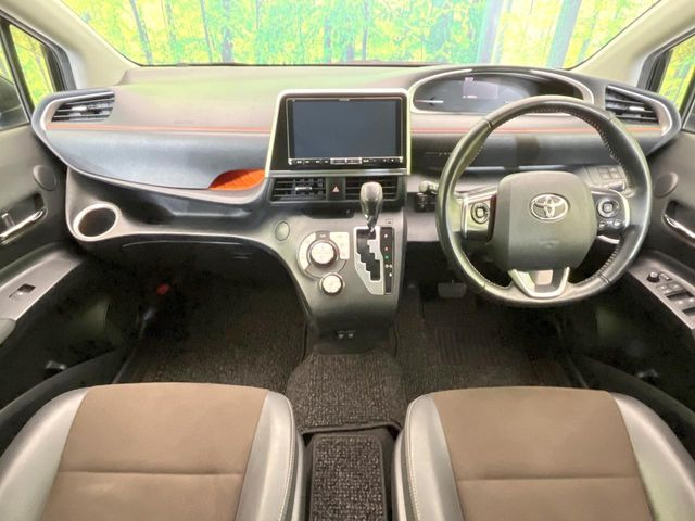 シエンタ1.5 ファンベース G クエロ