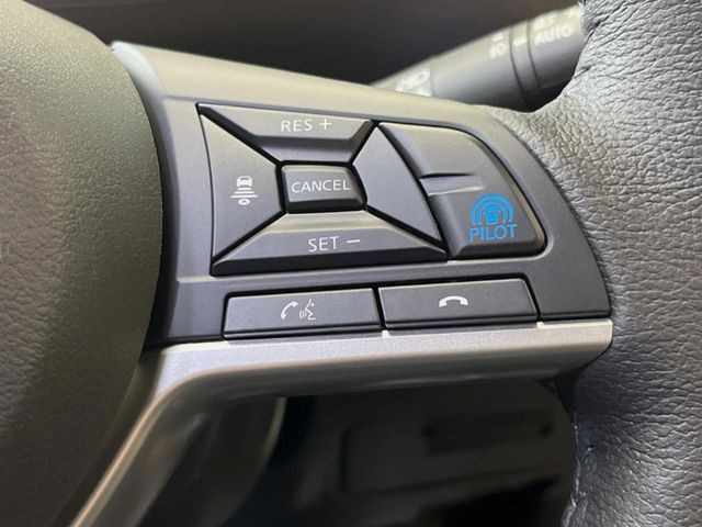 �y�v���p�C���b�g�z�������H�ł̒��������s���y��!!�a�؎��Ə��񑖍s�̃V�[���ŁA�A�N�Z���E�u���[�L�E�X�e�A�����O�������Ő��䂵�A�������^�]�̕��S���y�����Ă���܂���