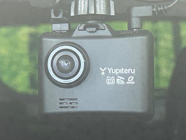 �y�h���C�u���R�[�_�[�z�h���C�u���R�[�_�[����!���s���͂������A������^�]�⎖�̂ɑ��������ہA�f���ŋL�^���A����̃��X�N�ɔ����܂��B���L�^�pSD�J�[�h�͂��q�l�����g�ł��������������K�v������܂��B