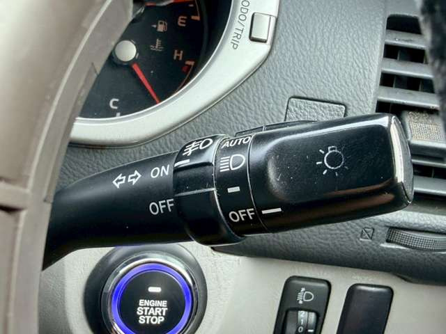 �C�ɂȂ邨�Ԃ�����܂�����E�̓d�b�ԍ����璼�ڂ��X�ɂ��₢���킹���������B�x�����@����ԗ����A��Ԃ܂łȂ�ł������������Ē����܂��B�X�^�b�t�ꓯ���A�����҂����Ă���܂��B