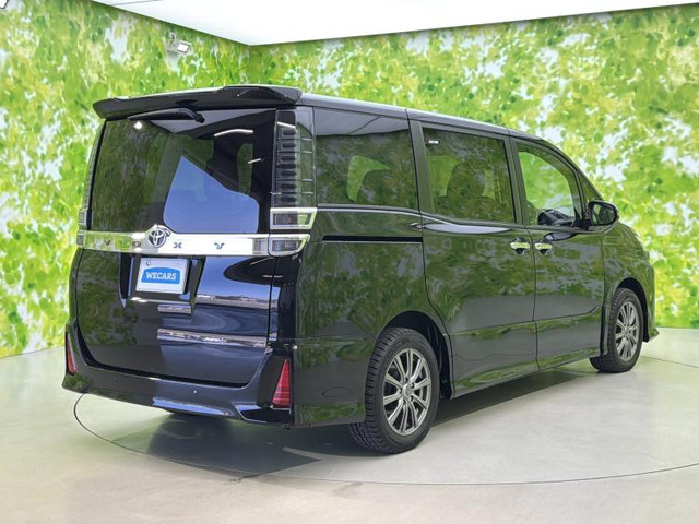 ヴォクシー2.0 ZS 煌III