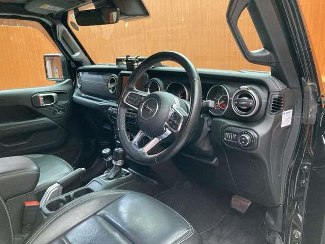 ラングラーアンリミテッド サハラ 4WD