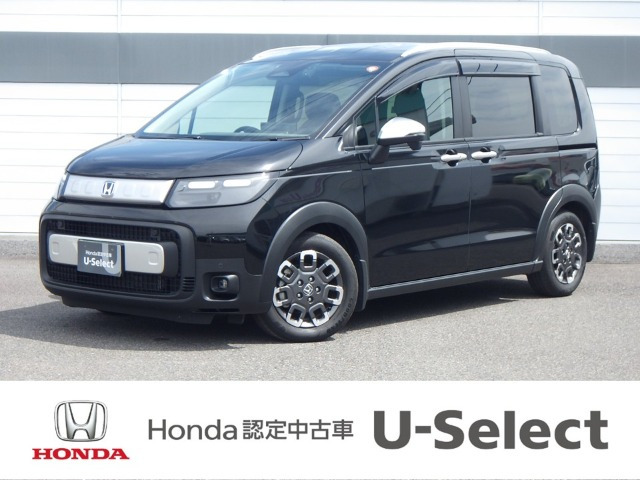 フリード1.5 e:HEV クロスター