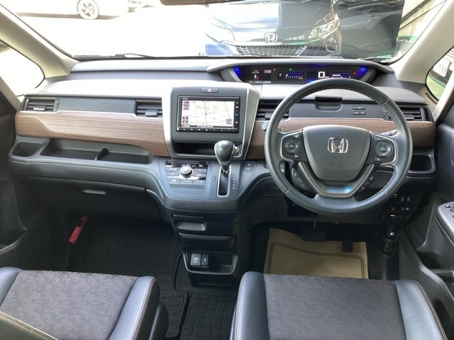 フリード1.5 クロスター ホンダセンシング