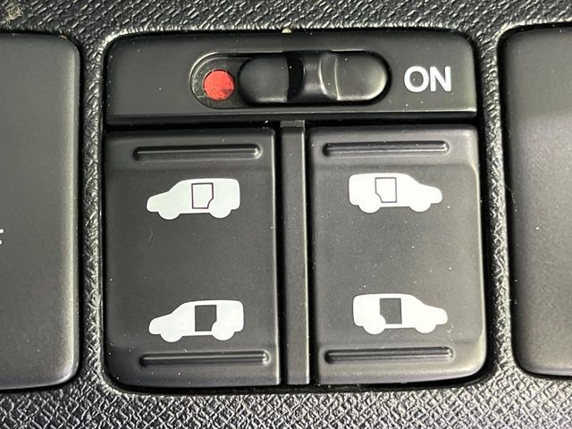 ステップワゴン2.0 スパーダ Z クールスピリット