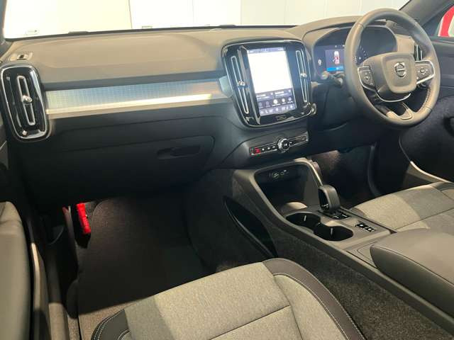 XC40エッセンシャル B3 セレクション