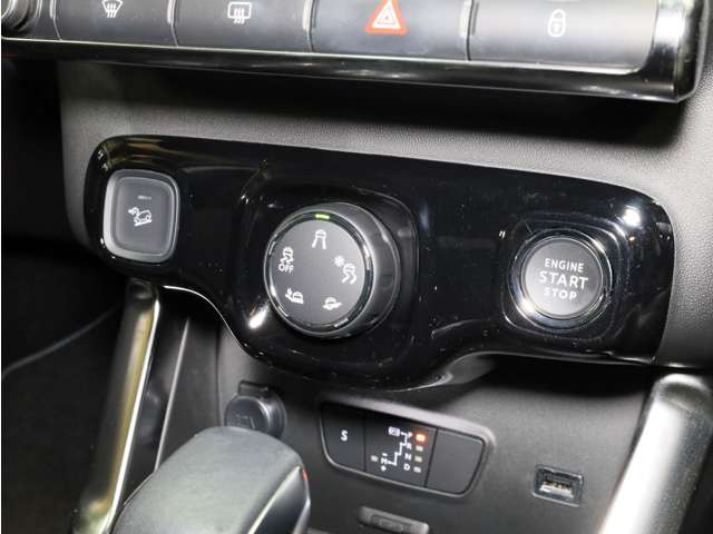 C3エアクロスSUVサーフエディション バイ リップカール