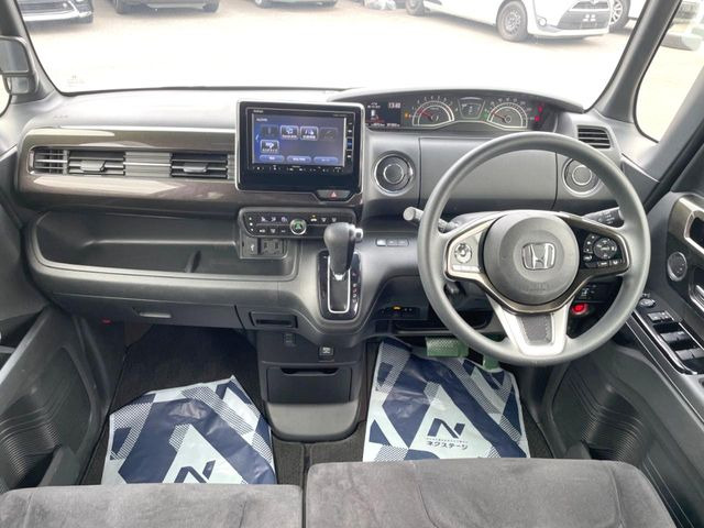 N-BOXカスタムG L ホンダセンシング