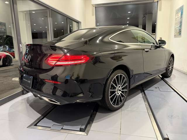 CクラスクーペC180 スポーツ レザーエクスクルーシブパッケージ