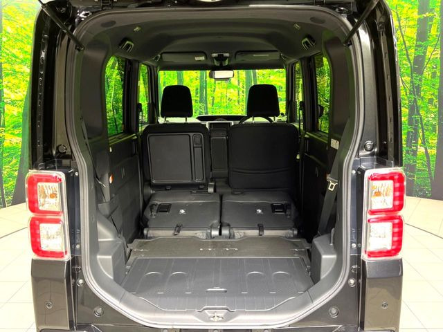 ���i�̂���������ʋ΁A���}���ɏ\���ȉ׎��X�y�[�X���m�ۂ��Ă���܂��B�Z�J���h�V�[�g��|���ƁA�傫�ȉו��̐ύڂ��\�ł���