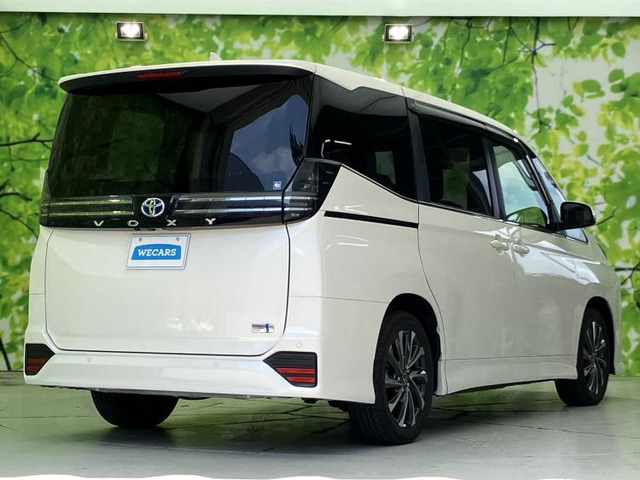 ヴォクシー1.8 ハイブリッド S-Z