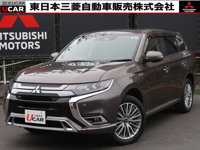 アウトランダーPHEV2.4 G プラスパッケージ 4WD