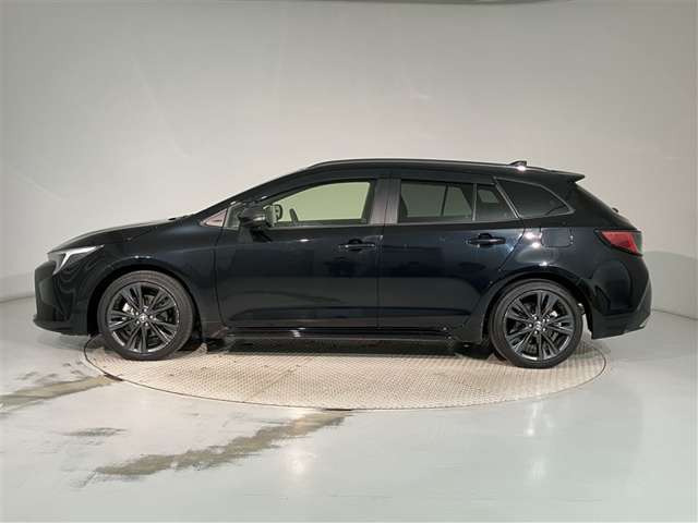 カローラツーリング1.8 ハイブリッド W×B