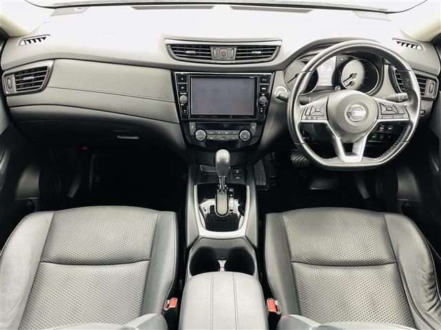 エクストレイル2.0 20Xi