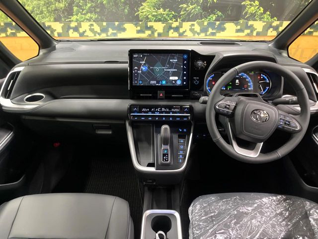 ヴォクシー1.8 ハイブリッド S-Z