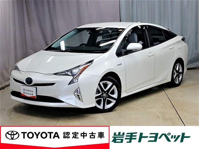 プリウス1.8 A ツーリングセレクション E-Four 4WD