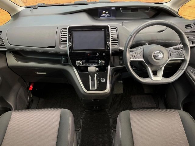 セレナ2.0 ハイウェイスター