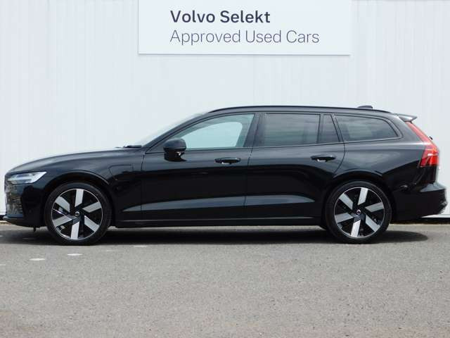V60ウルトラ T6  AWD プラグインハイブリッド 4WD