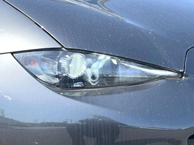 �yLED�w�b�h���C�g�z���V����ԑ��s�����ǍD�Ȏ��E���m�ۂ����S���ĉ^�]�ł��鍂�P�xLED�w�b�h���C�g�𑕔�!�_�����x�������A����d�͂��}�����Ă��܂��B