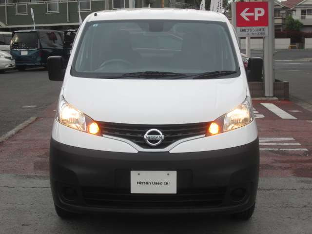 NV200バネットバン1.6 DX