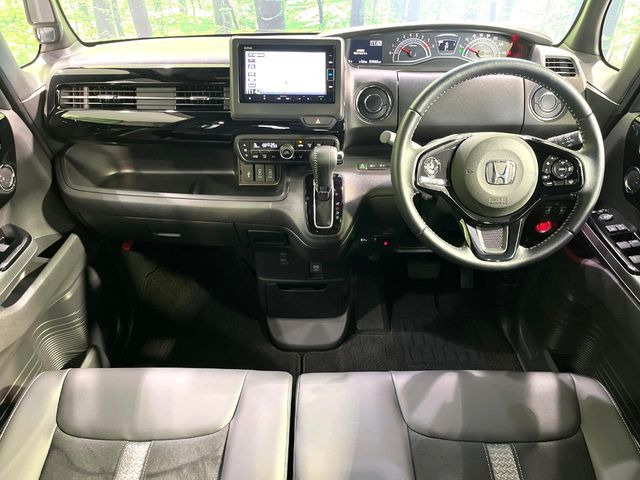 N-BOXカスタムL ターボ