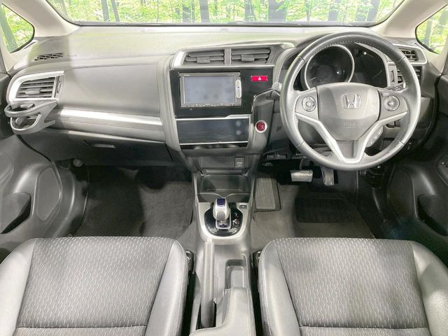 フィット1.5 ハイブリッド Lパッケージ