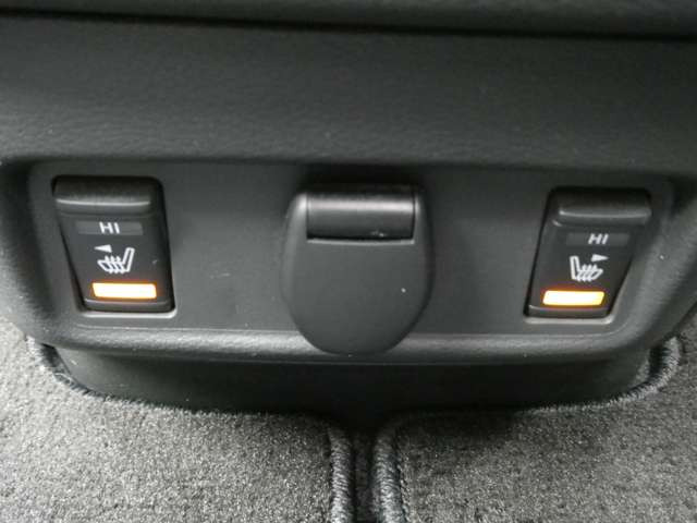 セレナ1.2 e-POWER ハイウェイスターV