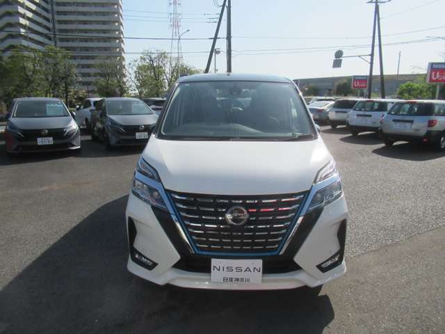 セレナ1.2 e-POWER ハイウェイスターV