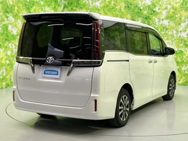 エスクァイア2.0 Gi プレミアムパッケージ ブラックテイラード