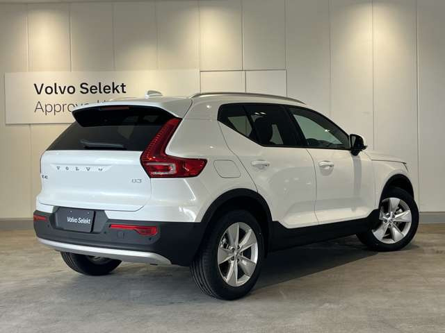 XC40エッセンシャル B3 セレクション