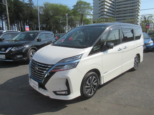 セレナ1.2 e-POWER ハイウェイスターV